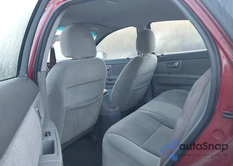 2000 Ford Taurus Se z USA, uszkodzony, nr VIN 1FAFP5324YA204876